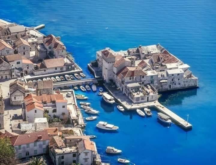 Apartments Toma Kaštela Buitenkant foto